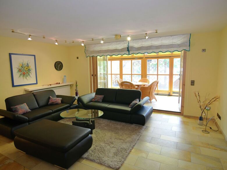 Cozy Apartment In Prunn With Private Terrace