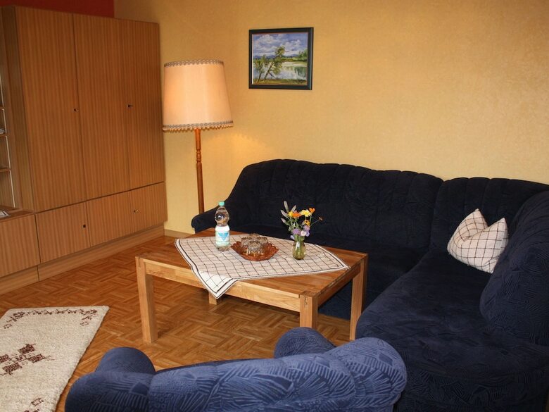 Cozy Apartment With Private Garden In Hontheim
