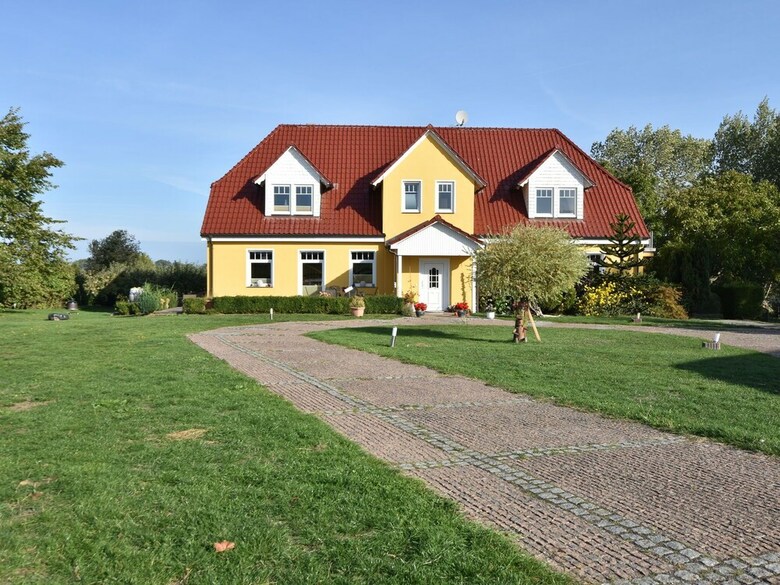 Comfy Apartment In K�hlungsborn Near Town Center
