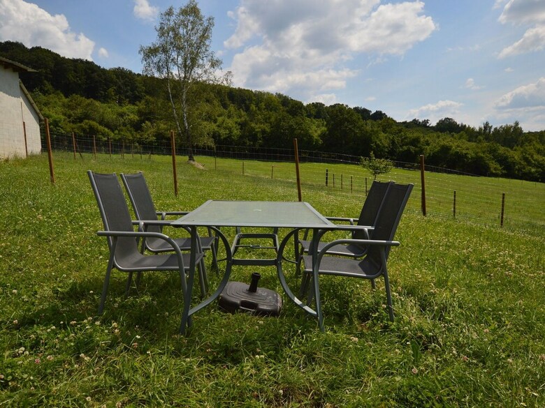 Idyllic Apartment In Hohenstein Near Forest