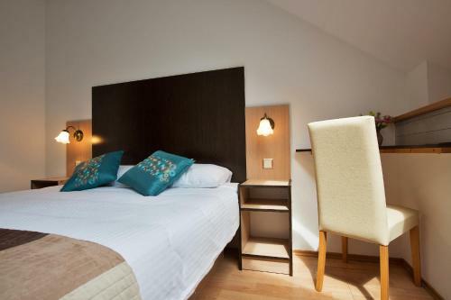 Apartments And Rooms Times Inn