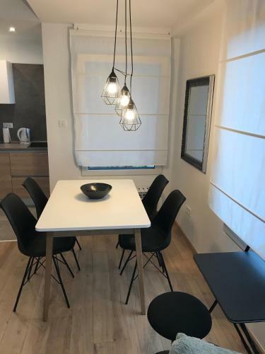 Hostal Feels Like Home Apartments