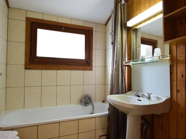 Peaceful Located Cottage With Beautiful Views