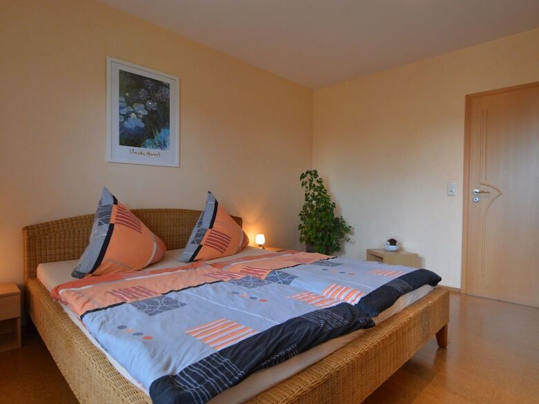 Cushy Apartment In Nohn With Terrace, Garden, Bbq, Heating
