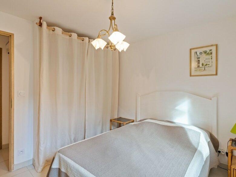 Spacious Villa In Tavernes With Private Pool