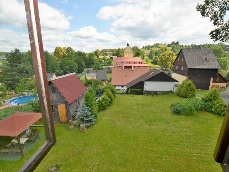Peaceful Chalet In Ru?ov� With Kids Play Area