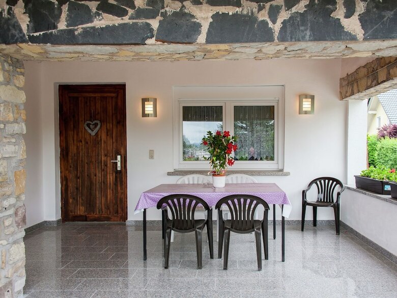 Luxury Apartment In Schleusingen Thuringia Near Lake