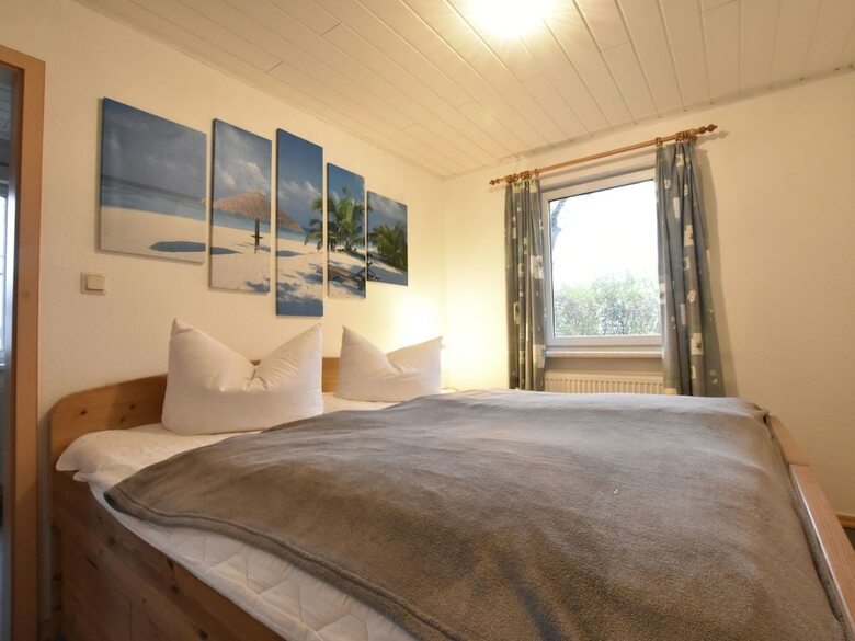 Modern Bungalow With Terrace In K�hlungsborn