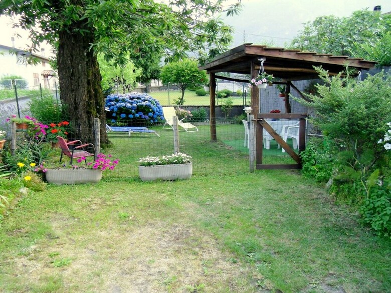 Spacious Apartment Near Lake In Dongo