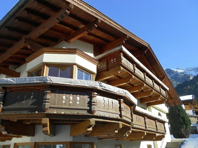 Beautiful Apartment In Kampl With Garden