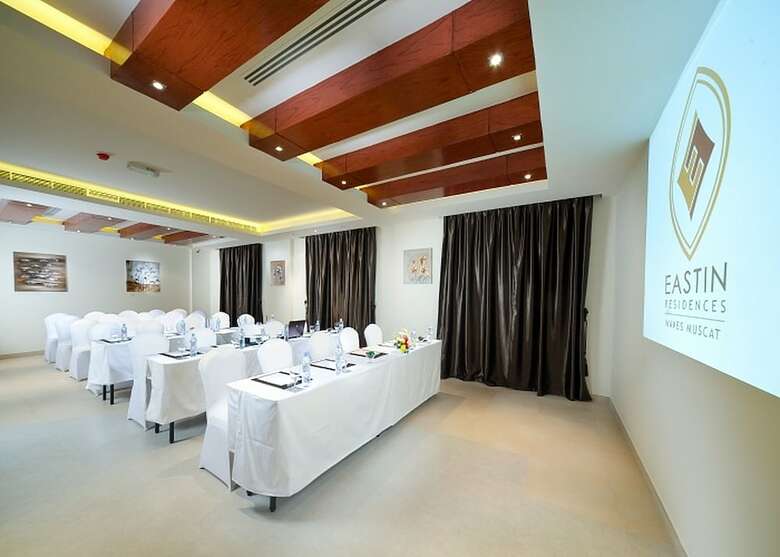 Al Hail Waves Hotel