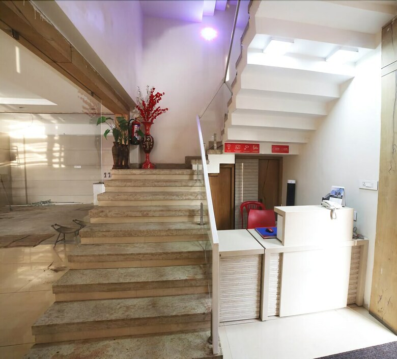 Hotel Avantika By Mmr