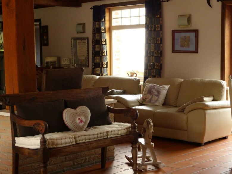 Cozy Holiday Home In Hondschoote With Terrace