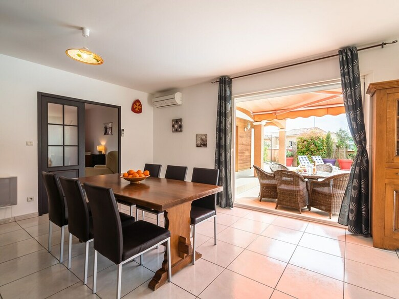 Quaint Villa In Aigues-vives With Private Pool