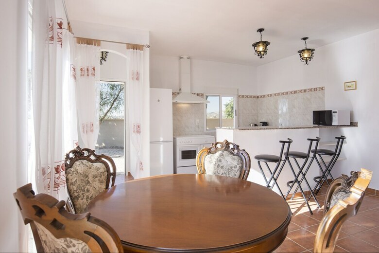 Impeccable 6-bed Villa