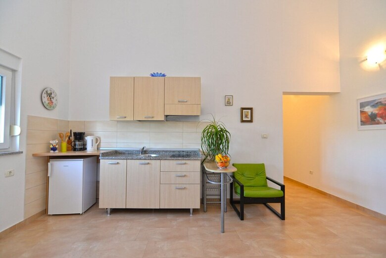 Apartment 1773