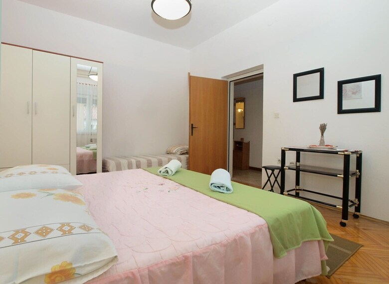 Apartment 1779
