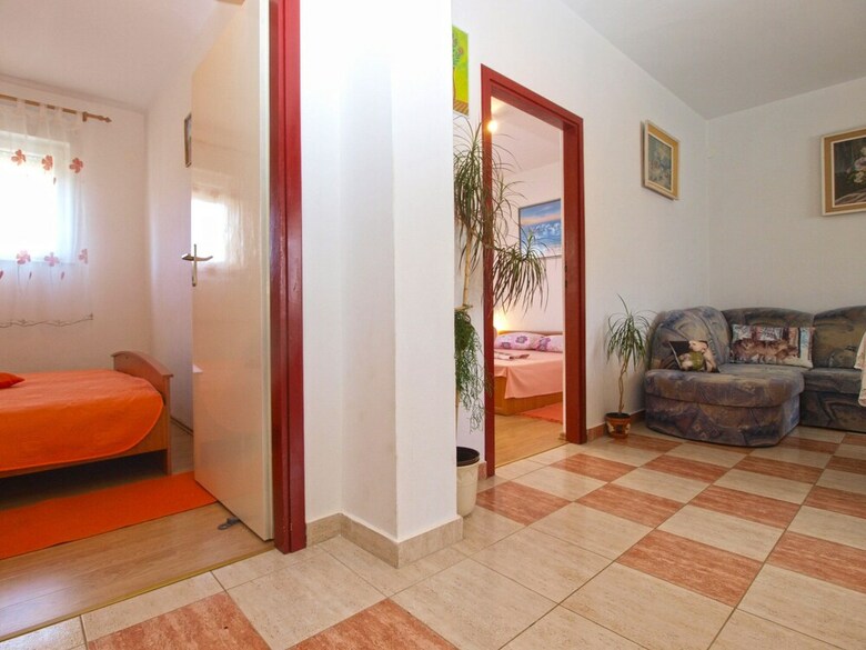 Apartment 1789