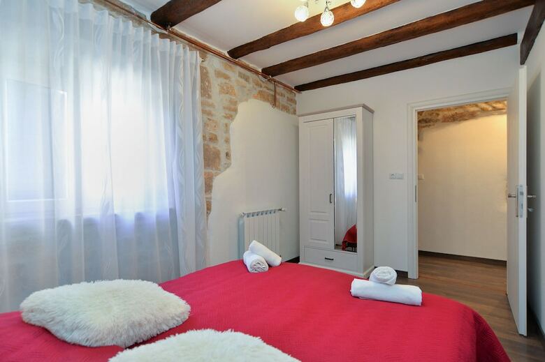 Apartment 1814