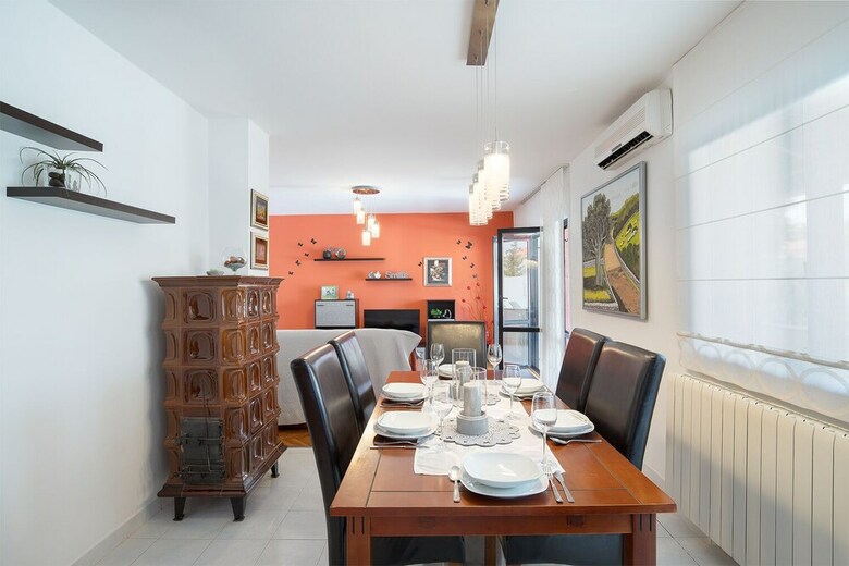 Villa Apartment 1816