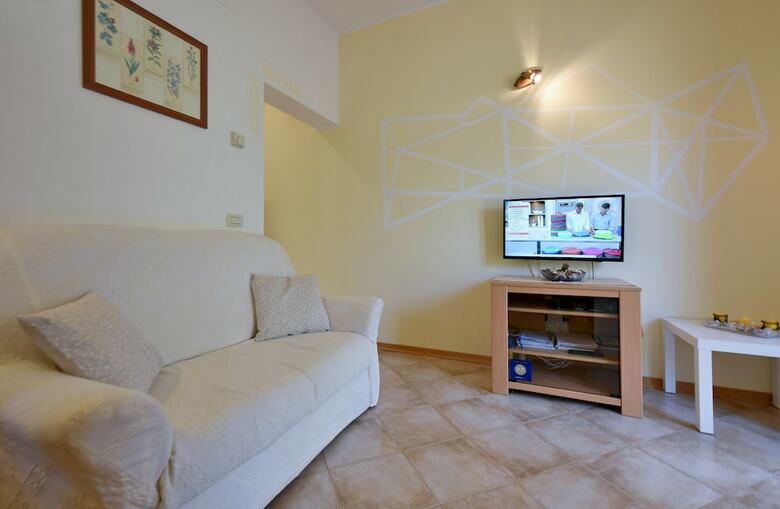 Villa Apartment 1877