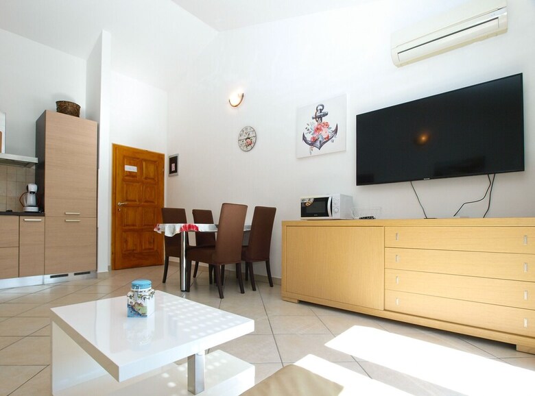 Apartment 1970
