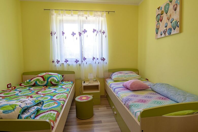 Villa Apartment 1984