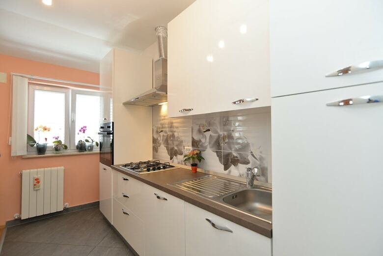 Apartment 1873