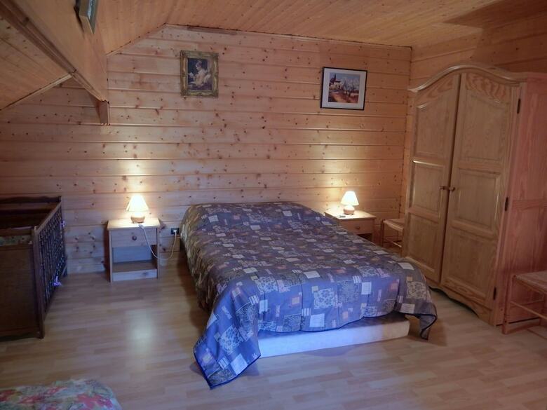 Vintage Holiday Home In Servance With Barbecue