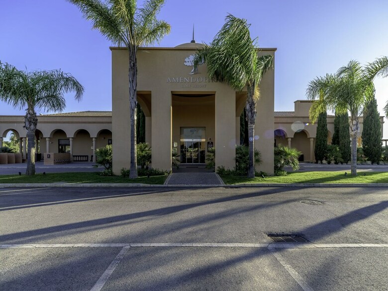 Spacious Villa In Alcantarilha With Private Swimming Pool