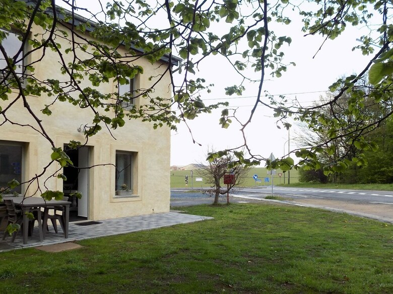 Modern Holiday Home In Florenville With Garden