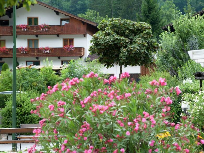 Modern Apartment In Sankt Martin Bei Lofer With Garden