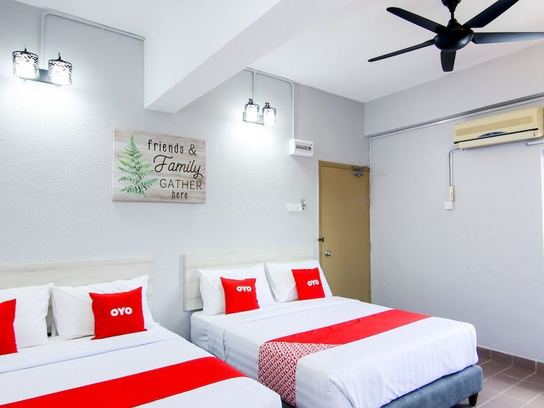 Oyo 89846 Lotus Inn Hotel