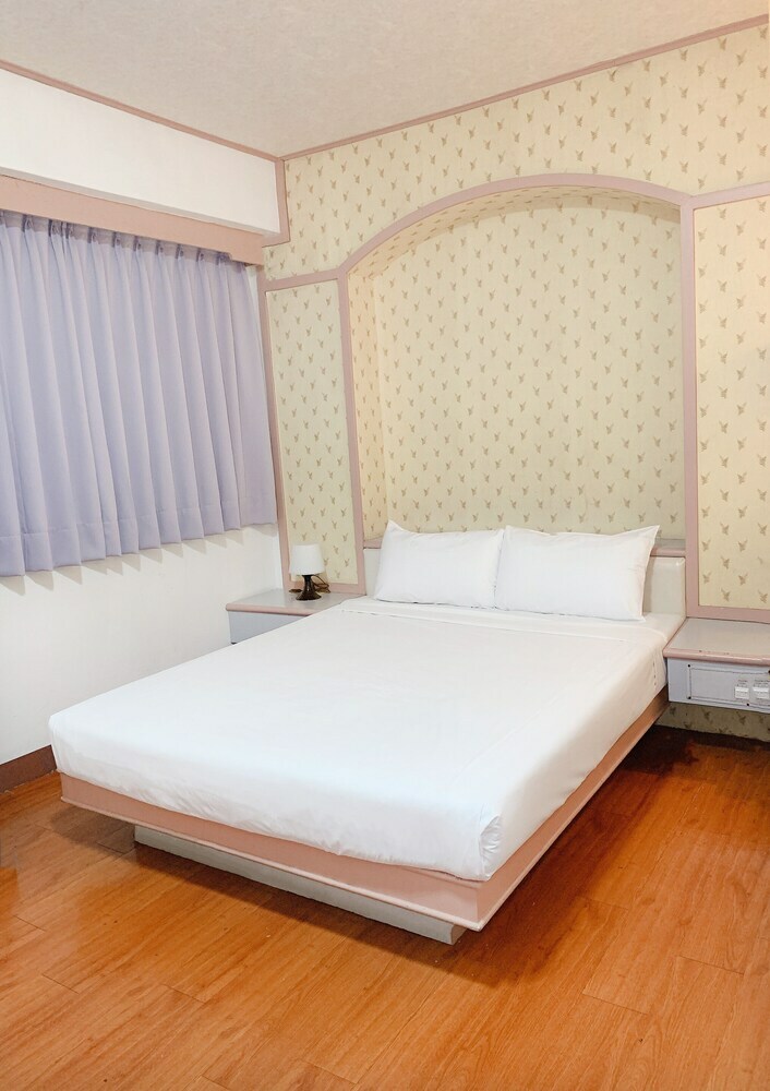 Hz Hotel