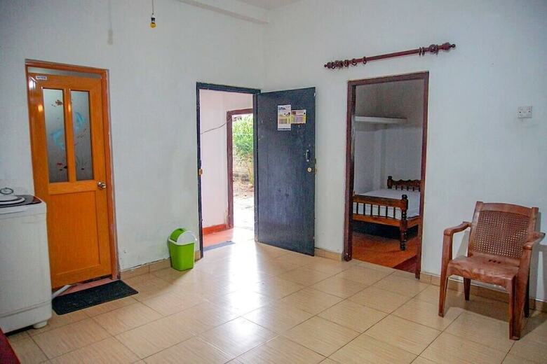 Mango Tree House