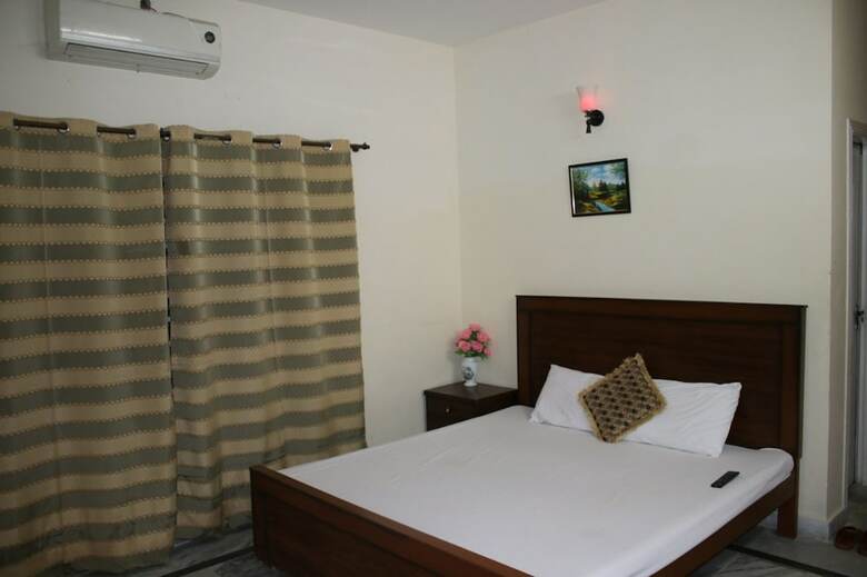 Hotel Zaib Guest House
