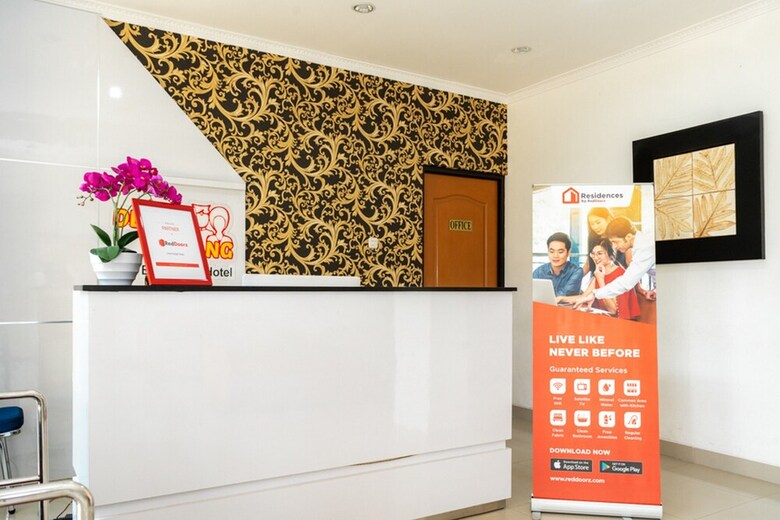 Hotel Reddoorz Plus Syariah Near Java Supermall Semarang 2