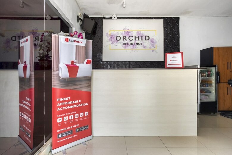Hotel Reddoorz Near Tomang 2