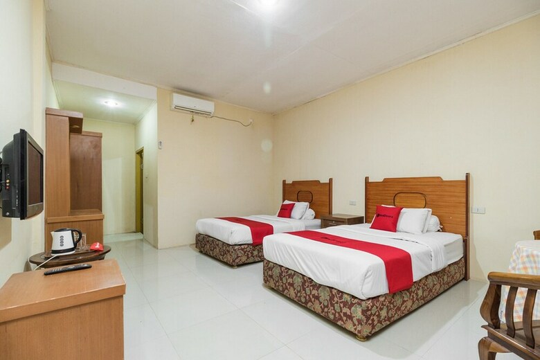 Hotel Reddoorz @ Jalan Lintas Sumatera Lahat