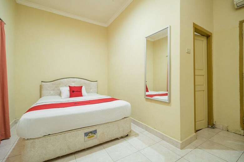 Hotel Reddoorz @ Jalan Lintas Sumatera Lahat