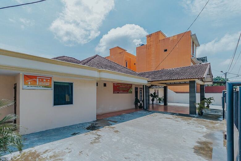 Hotel Koolkost Near Rs Usu Medan