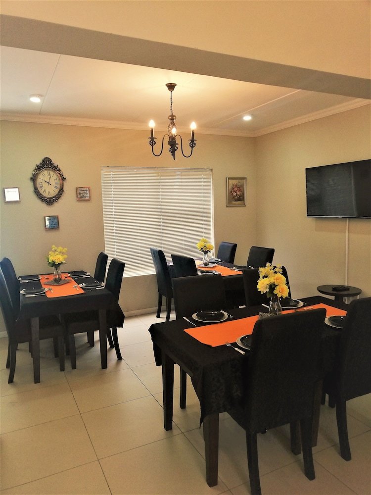 Hotel Atlantic Pearl Rivonia Guest House - Adults Only