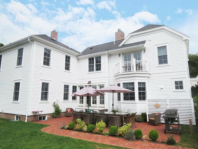411 Stage Harbor Road - Six Bedroom House