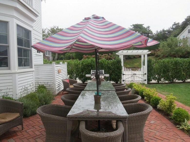 411 Stage Harbor Road - Six Bedroom House