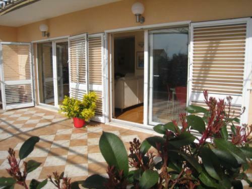 Apartments Iva