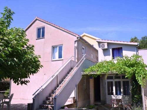 Hostal Apartments Lastavica