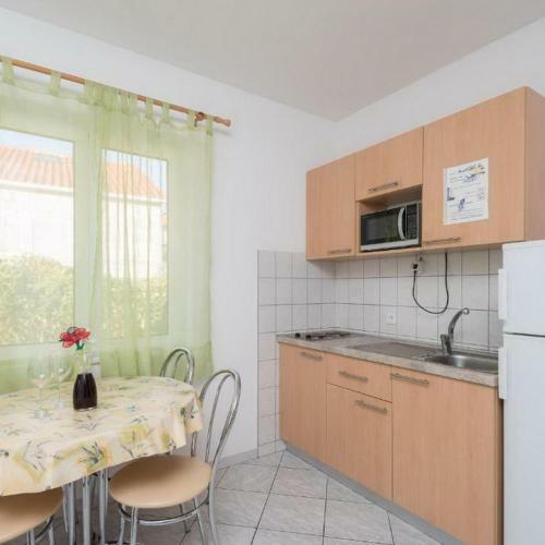 Apartments Maestral