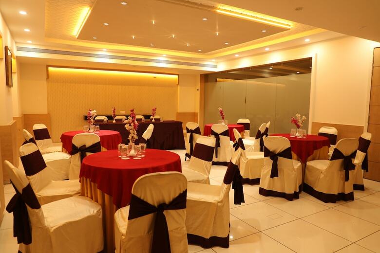 Hotel K C Palace