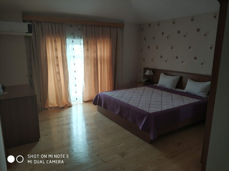 Aef Hotel