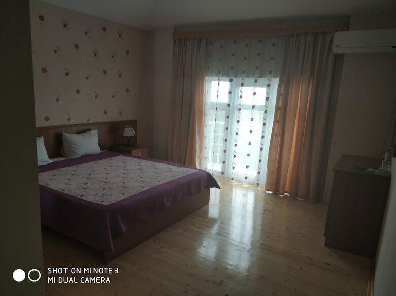 Aef Hotel